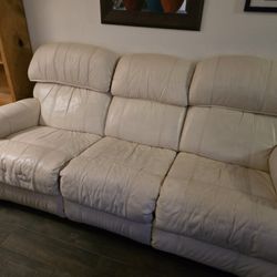 Lazy Boy Couch 3 Seats. Off White.