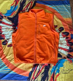 Nike Sportswear Club Fleece Vest Therma Fit Mens L Orange Loose