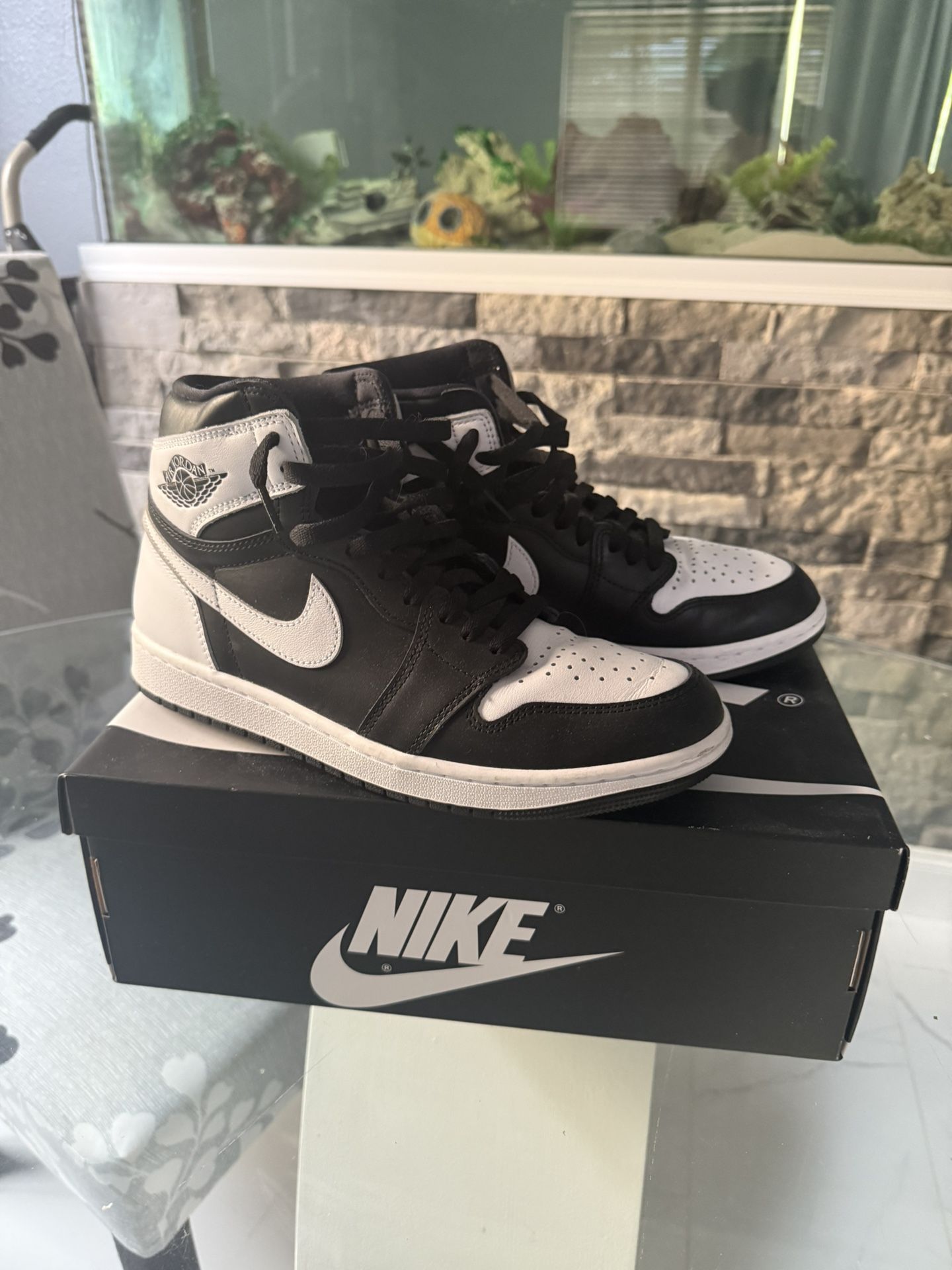 Nike Air Jordan 1 Retro OG Black White 9.5 US Men
