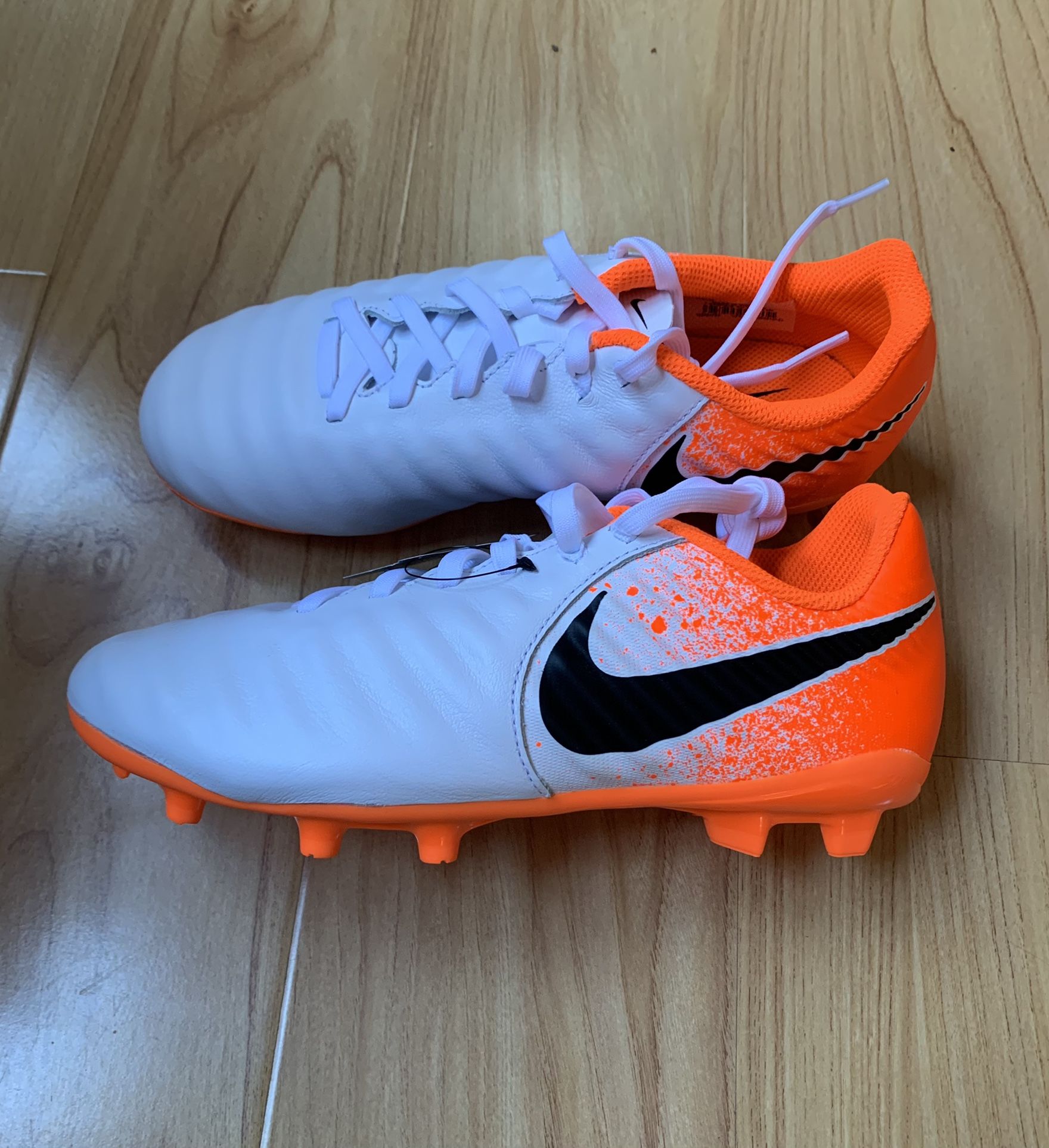 Soccer Shoes Nike Tiempo Legend Mg Nike Tiempo Legend 10 Academy