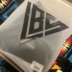 brand new never worn valabasas denim mr slim jeans size 34