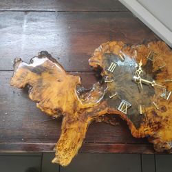 Antique Clock (1973)