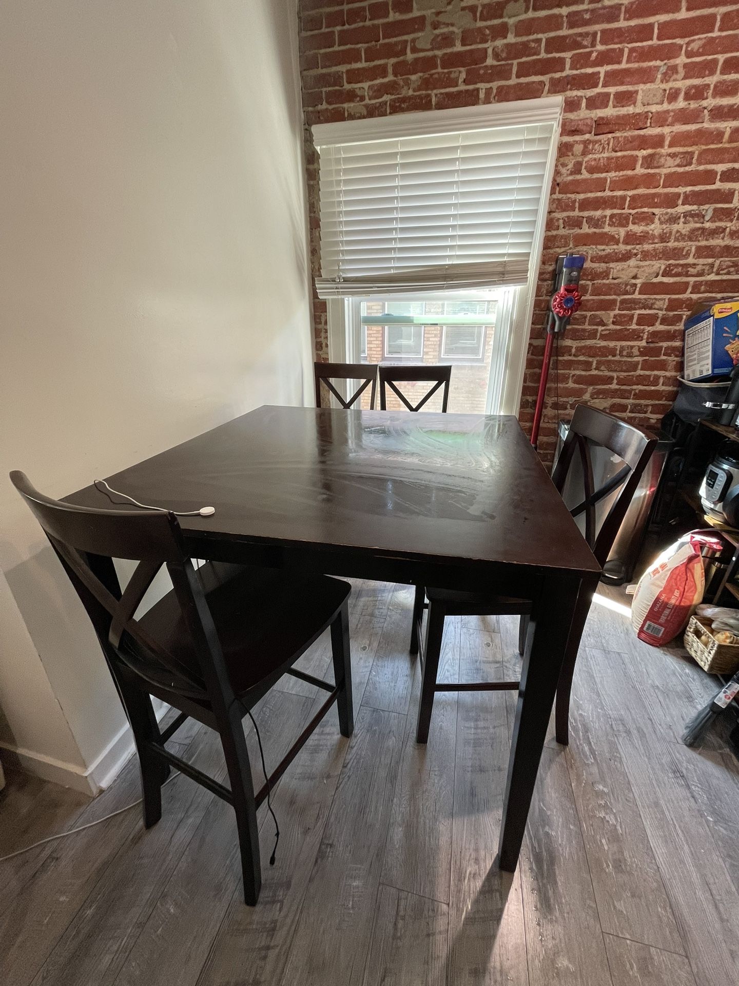 Dinning Table