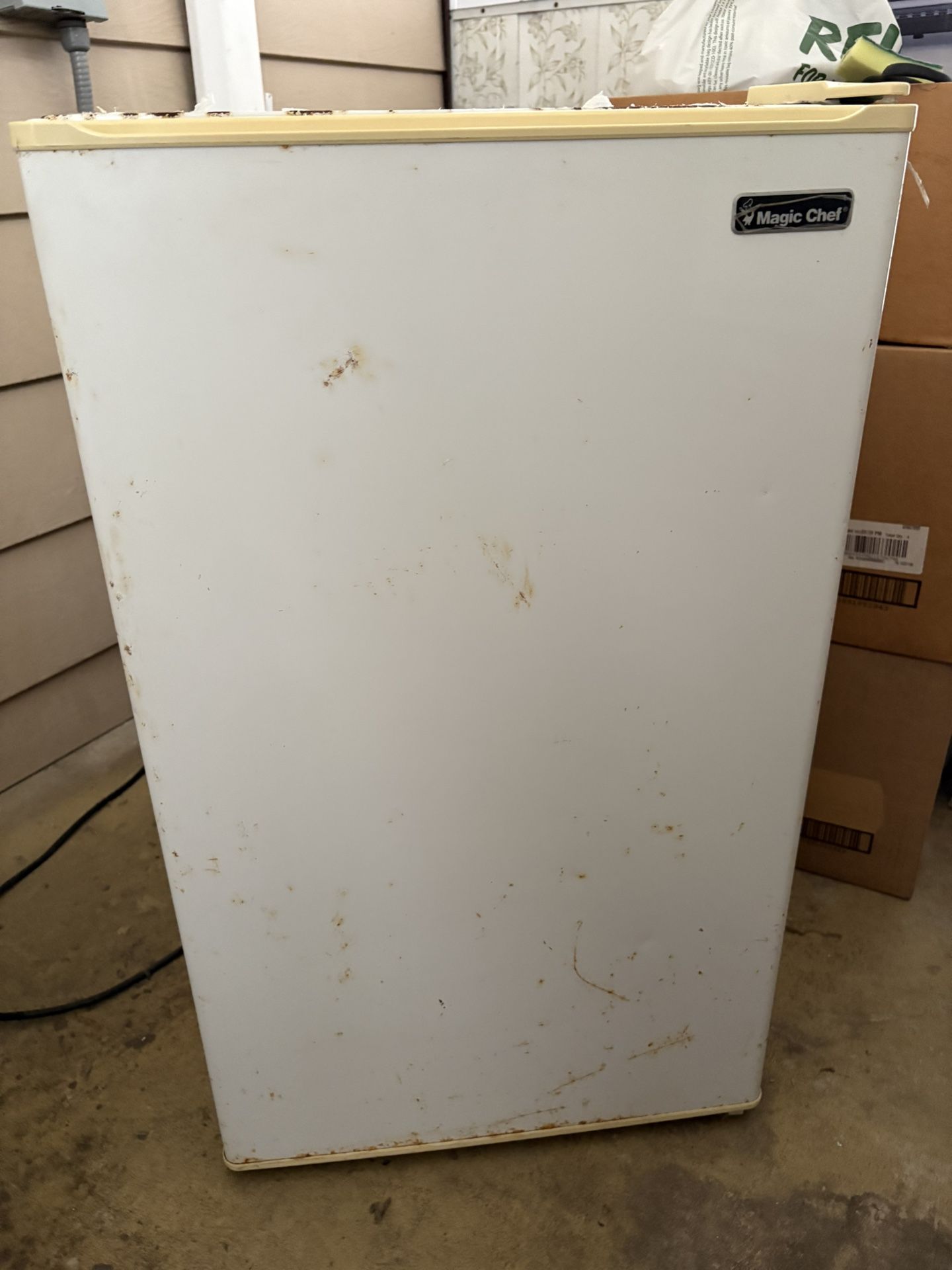 Magic Chef Mini Fridge