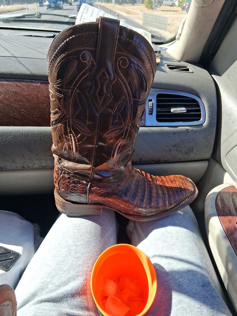 Men's Size 8.5 Cowboy Boots Best Offer