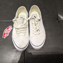 Vans - Off White Size 6.5 Womens 