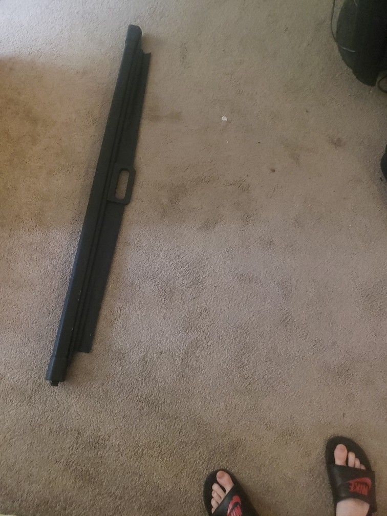 2009 Ford Explorer Pull Out Trunk Cover