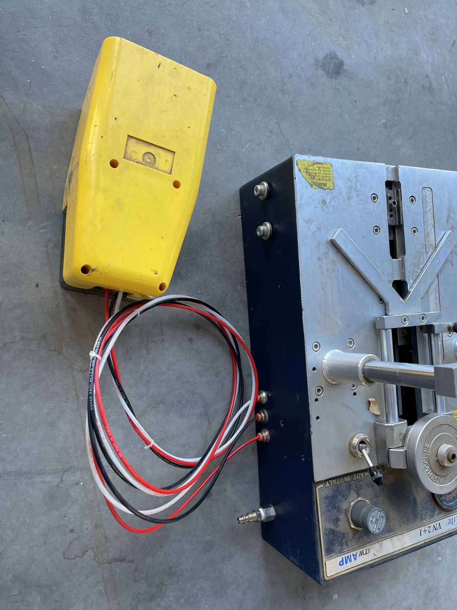 Mitremite Vn 2+1 Underpinner Picture Frame Nailer for Sale in Sun City