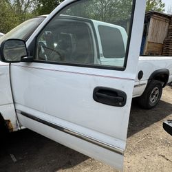 Front Driver Side Door 2000 GMC Sierra 1500 