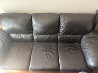 Black 3–4 Seater Couch