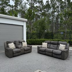 ✨ Charcoal Gray Ashley furniture manual reclining couch & loveseat CAN DELIVER FOR A FEE🚚
