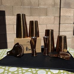 Cocktail Shaker Set