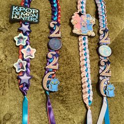 Graduation leis