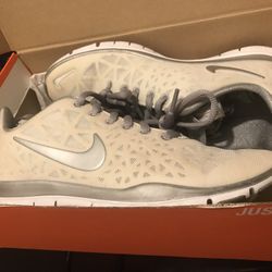 Nike Women’s Size 6.5
