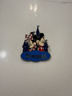 Disneyland Pin