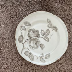 Porcelain Dinner Set