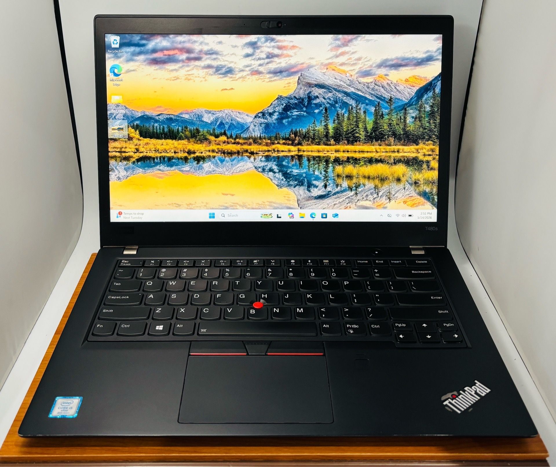 Lenovo T480S Core i5-8350 16GB RAM 256GB SSD windows 11 pro