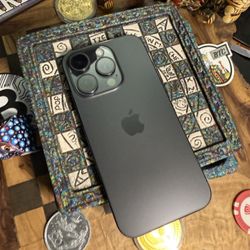 IPhone 15 Pro 5G 128gb Black Unlocked Any Carrier