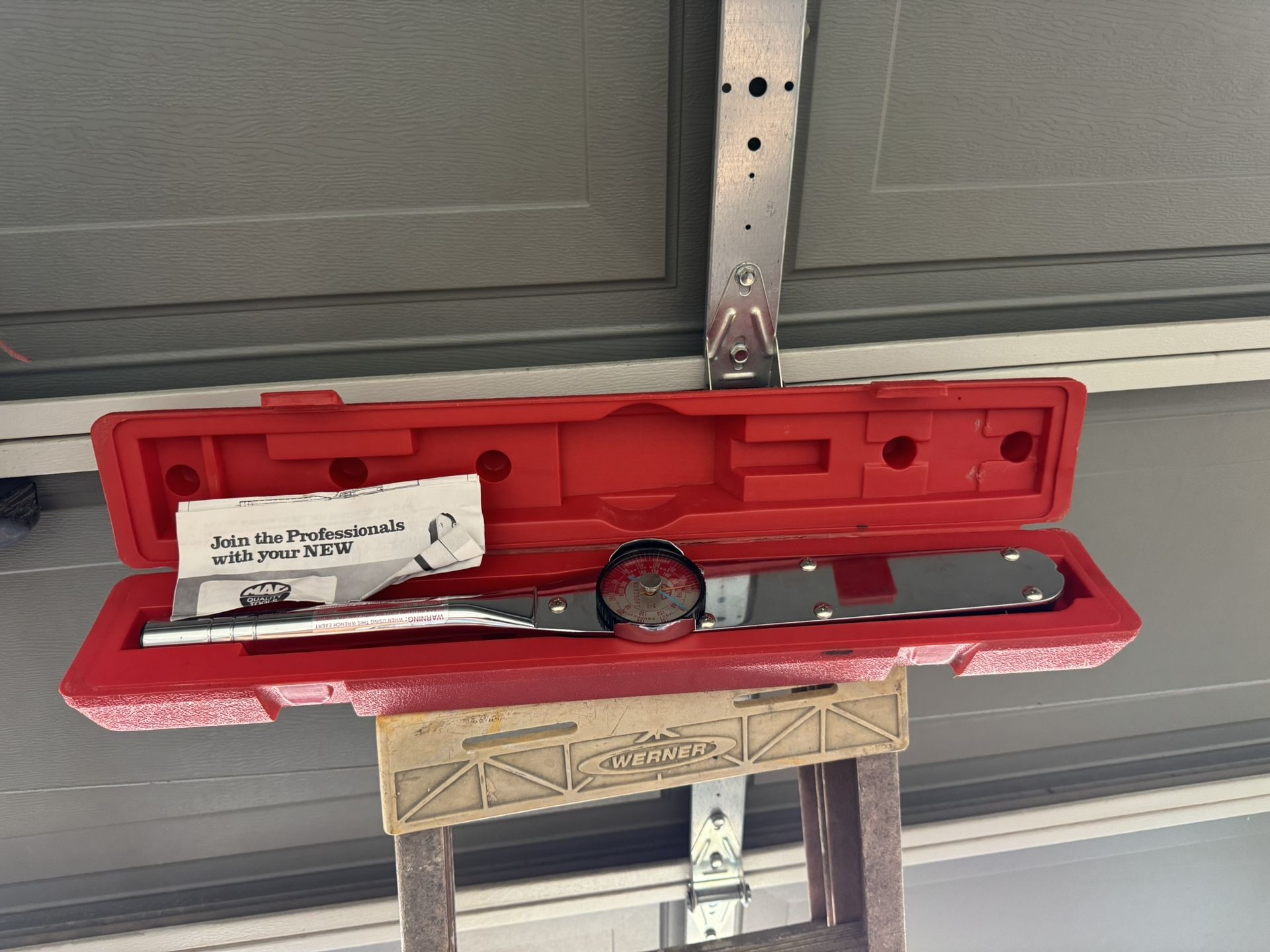 1/2 In. Torque Wrench With Gauge