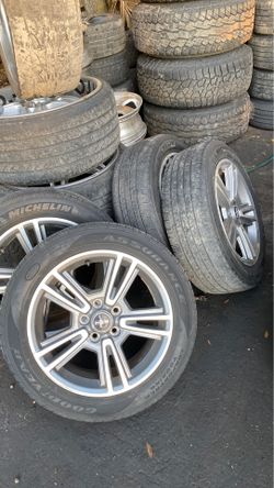 Ford mustang wheels 5x114 17”
