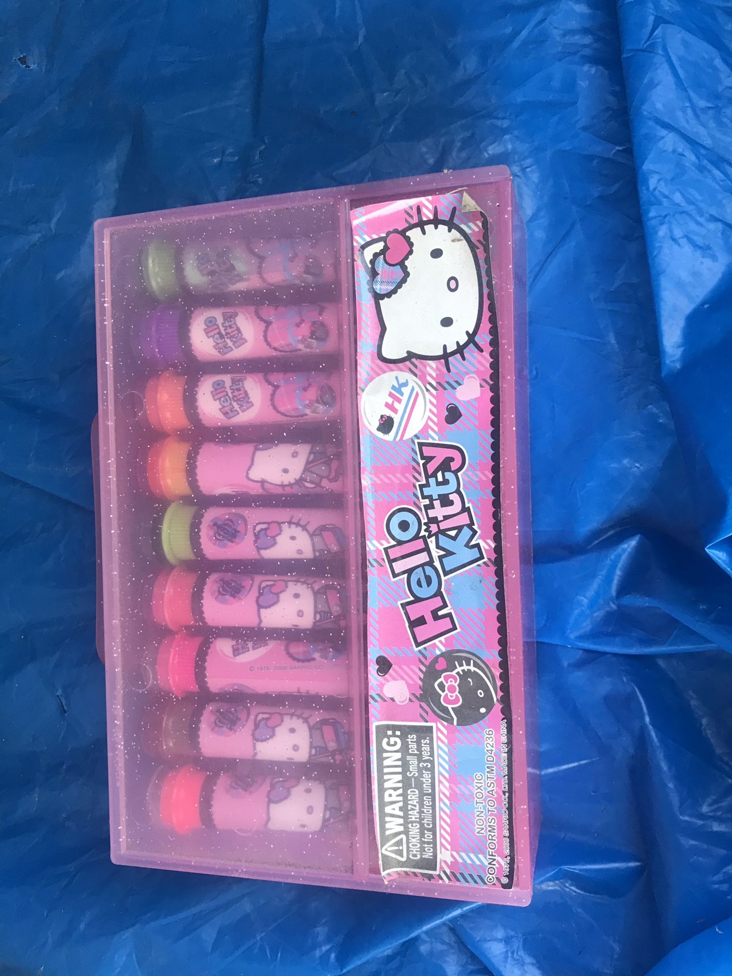 Hello kitty marker/stamps and necklace