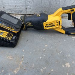 DEWALT 20V MAX Cordless Brushless Reciprocating Saw and 20V MAX POWERSTACK Compact Battery Starter Kit