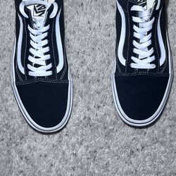 Men’s 10.5 Vans Old Skool