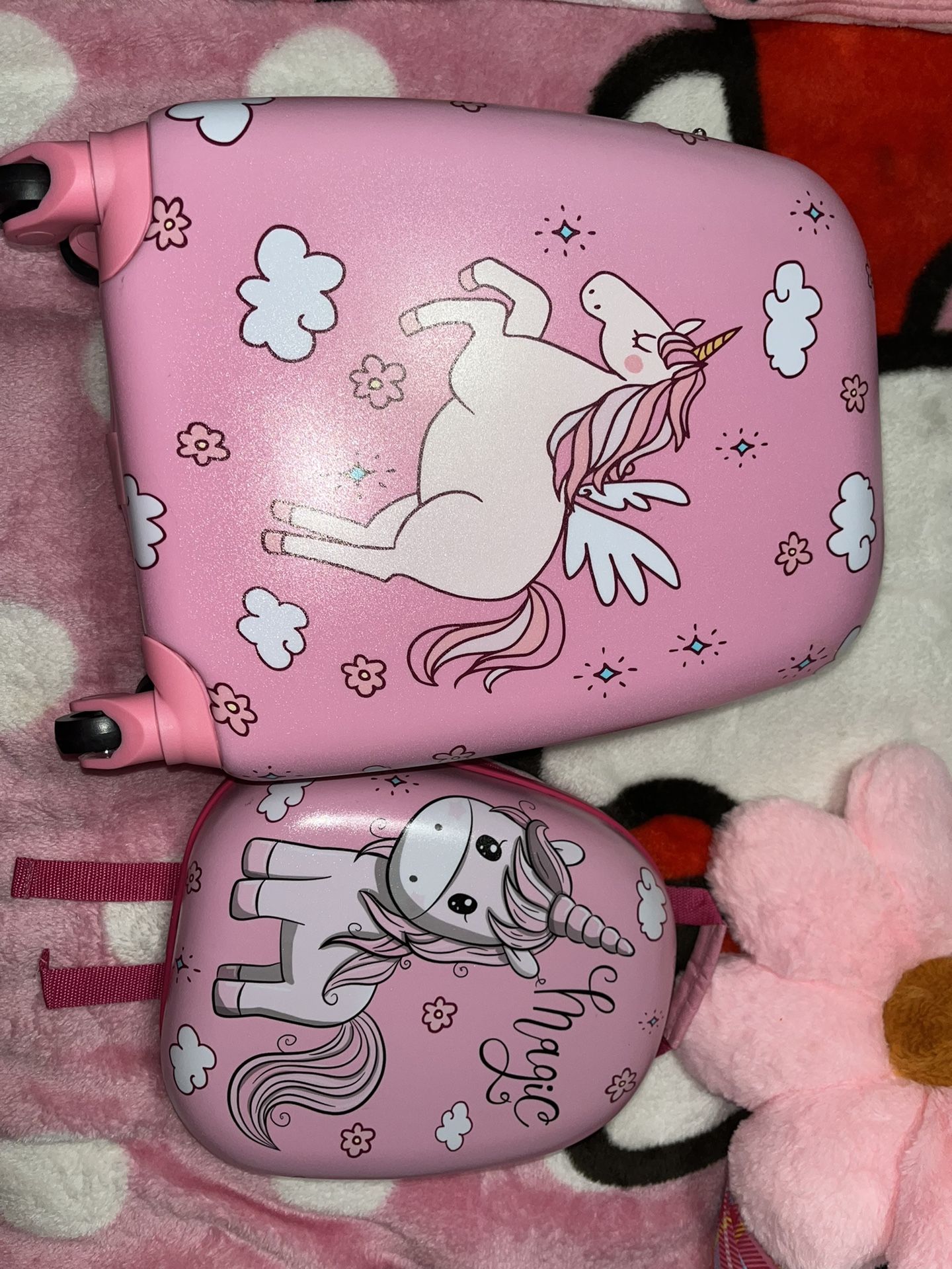 unicorn luggage set. 