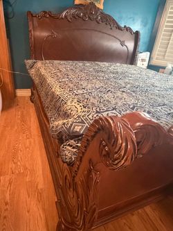 King bedroom bed with mattress