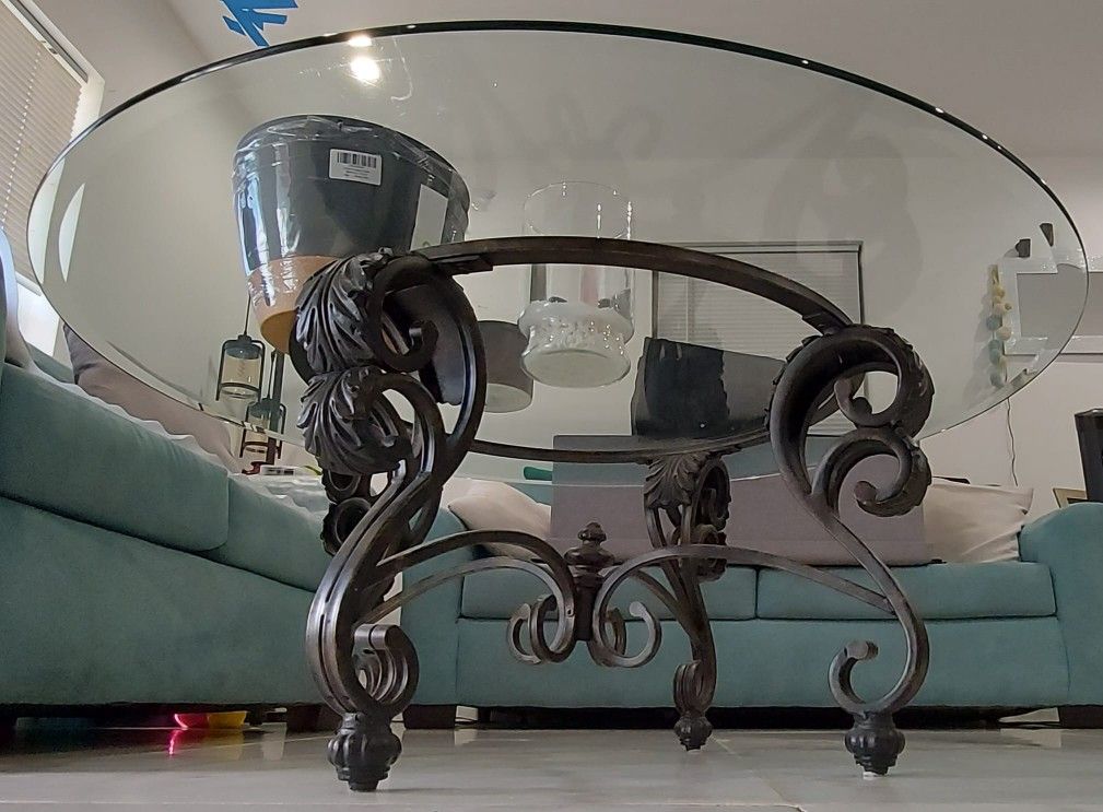 Coffee Table And End Tables Ser Of Three For Sale 