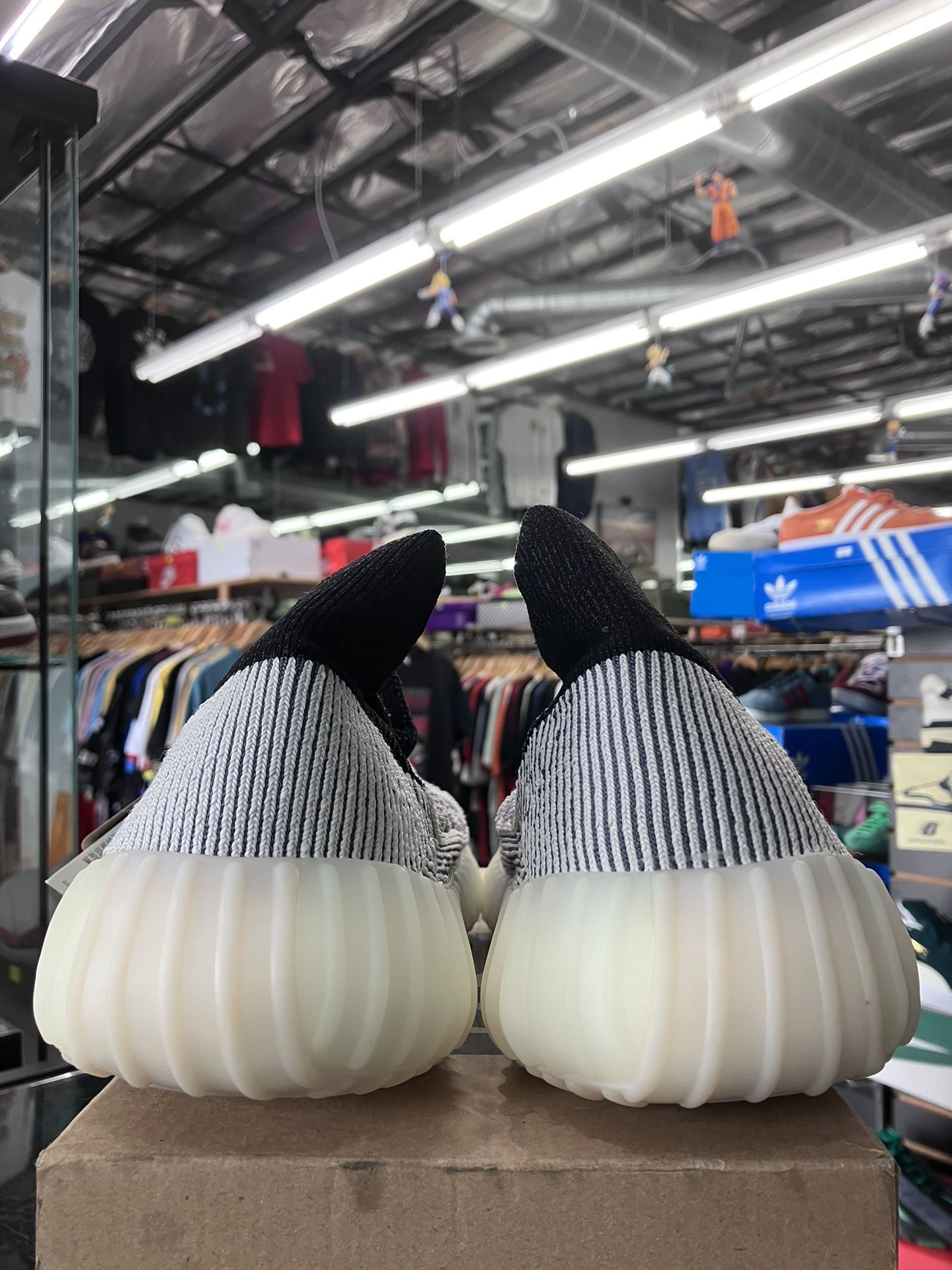 Adidas Yeezy 350 V2 CMPCT Slate Panda main image 2