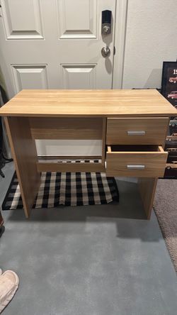 Computer desk