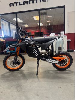 Electric cross-country bicycle