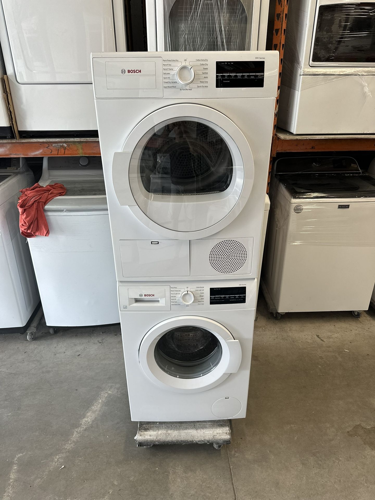 Bosh Washer Ventless Dryer 24 Width Combo