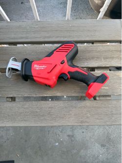 New m18 Milwaukee saw only
