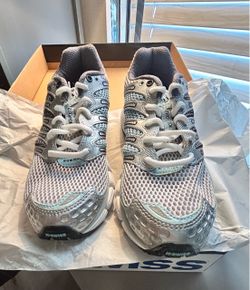 K-Swiss NEW Women’s Tennis Shoes