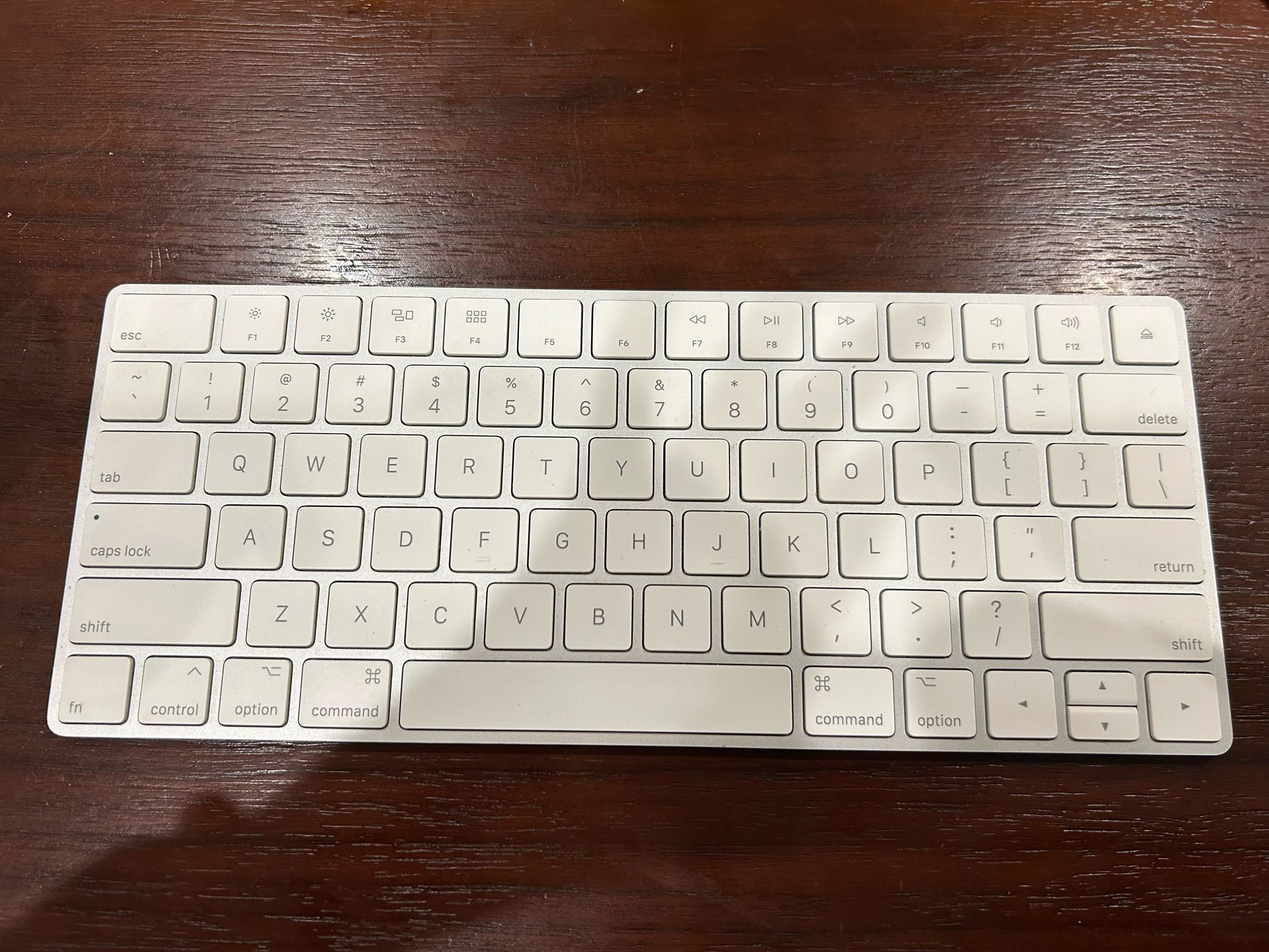 Apple Keyboard