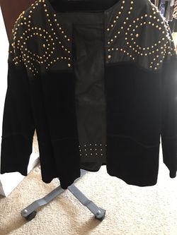 Black and gold studded suede leather skirt set 8/10 M