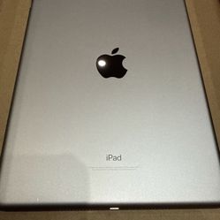 32gb Apple iPad 5th generation Unlocked