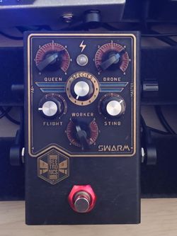 Beetronics Swarm Analog Fuzz / Harmonizer Guitar Pedal