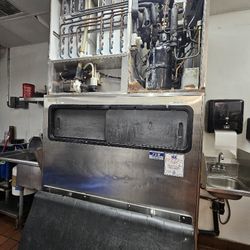 Ice Machine 