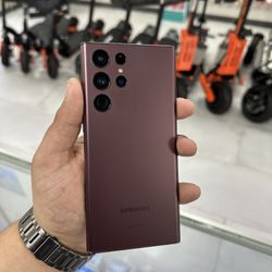 Galaxy S22 Ultra 5G Unlocked 256GB! Finance For $50 Down Payment!!