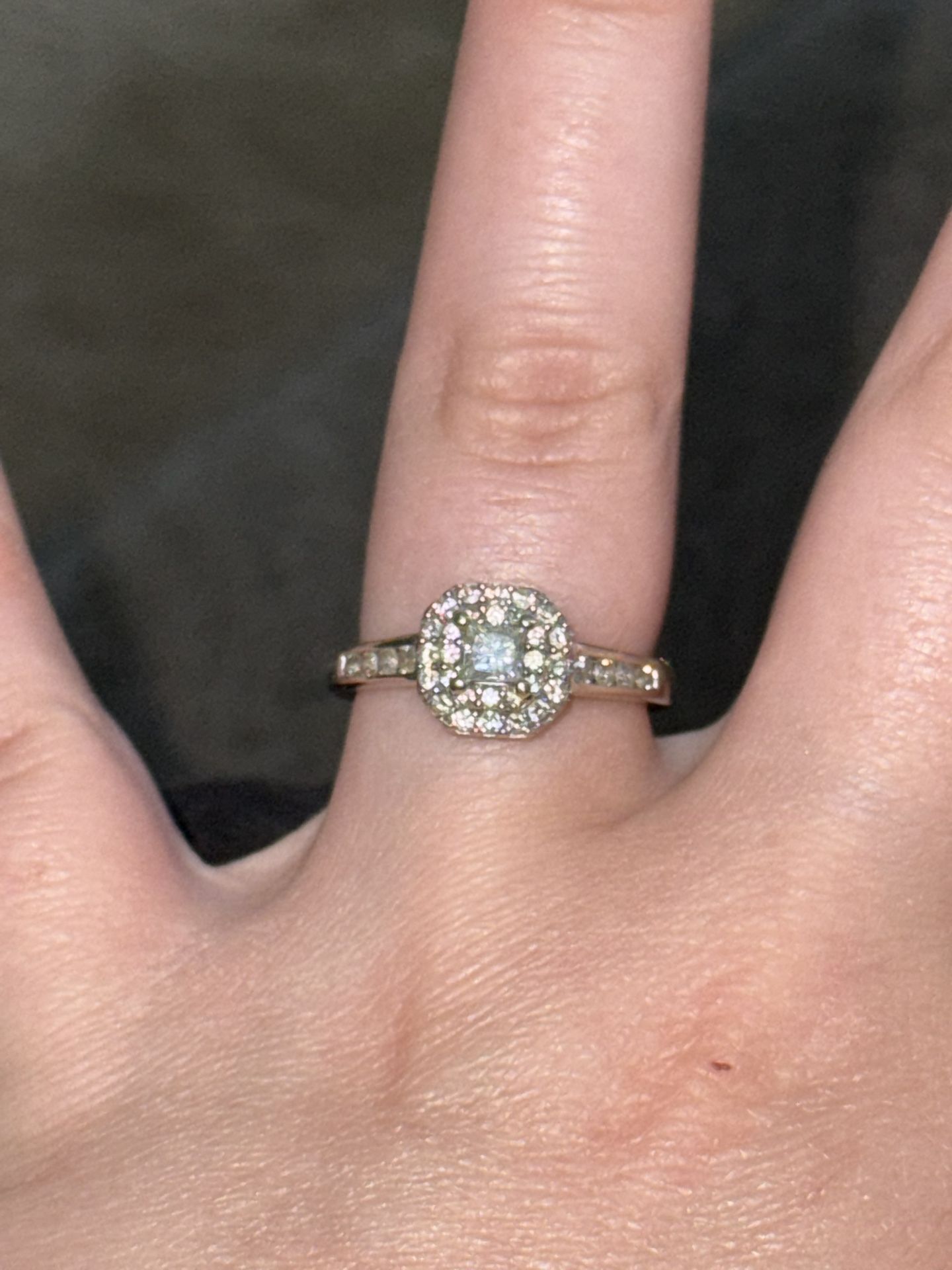 14KT White Gold Diamond Princess cut ring