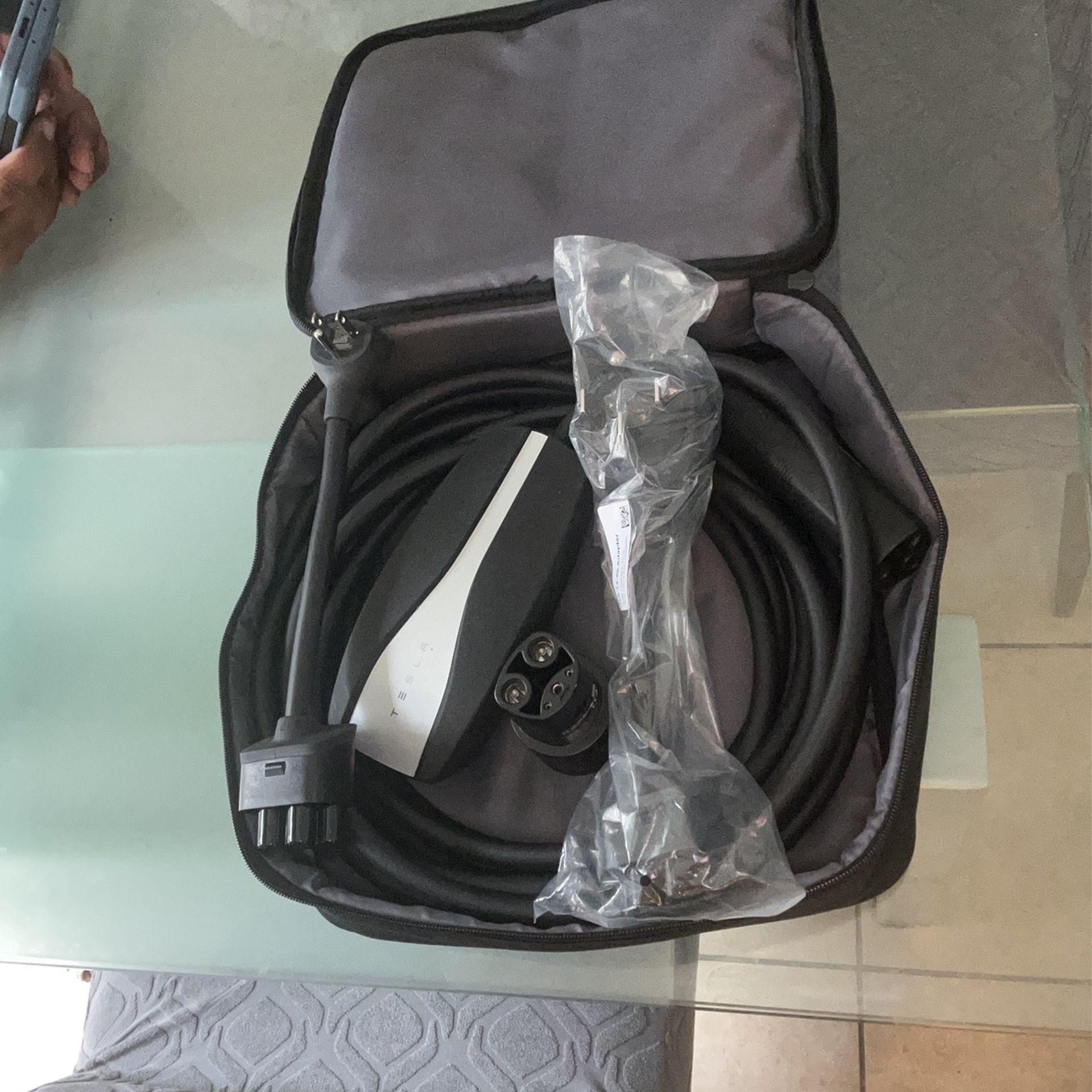 Tesla Mobile Connector