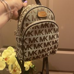 Michael Kors Abbey MINI BROWN backpack