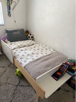Twin bed