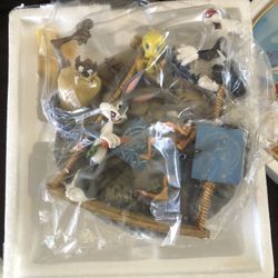 Looney Tunes Collection Plates