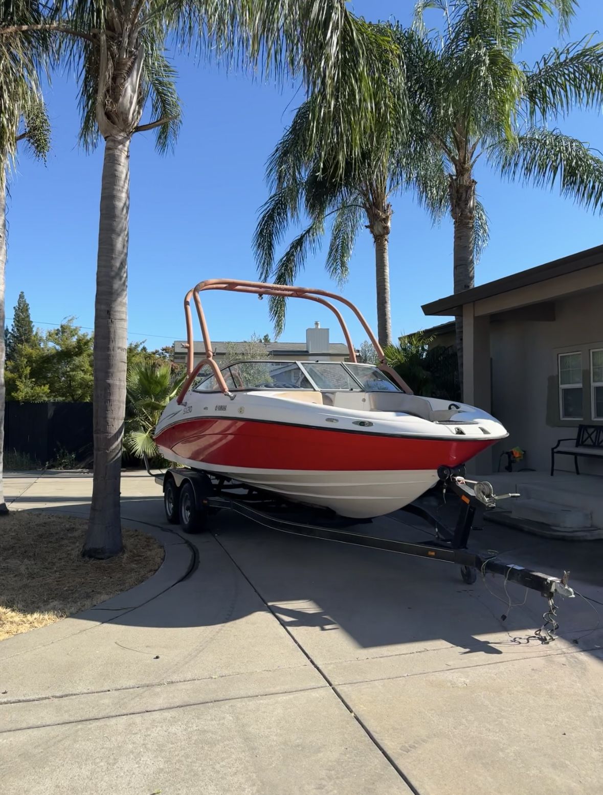 Yamaha SX210 Ski Boat