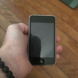 iPod Touch 2nd Gen
