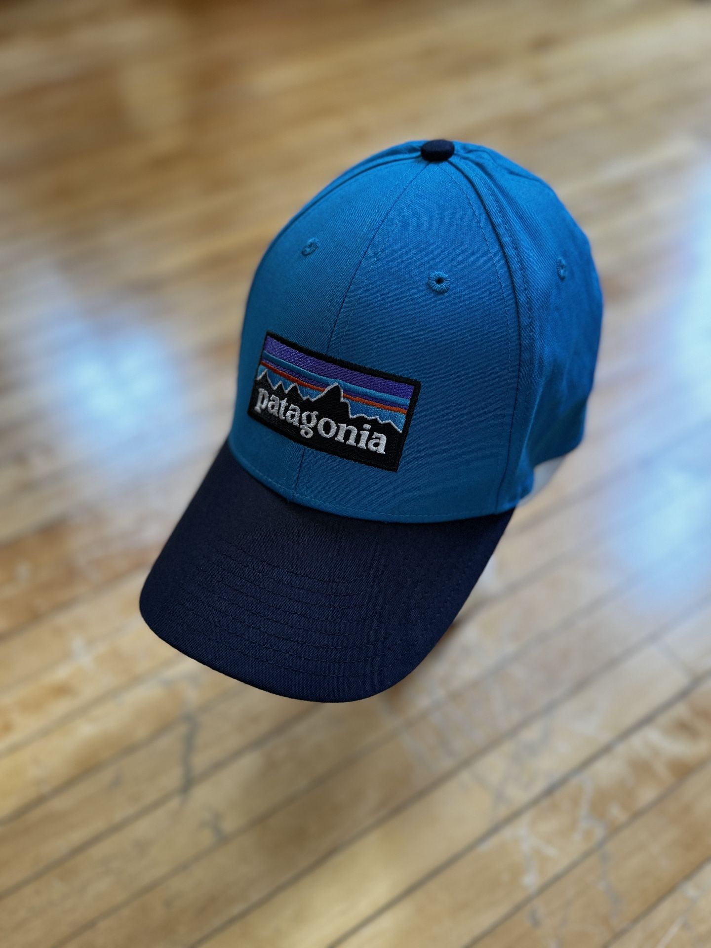 Patagonia Men’s P-6 Logo Roger That Hat Mid Crown Teal Navy Blue Sz. L